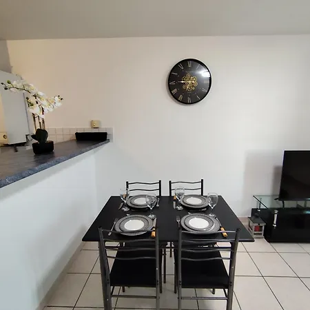 Climatise Avec Vue Sur La Cite Apartment