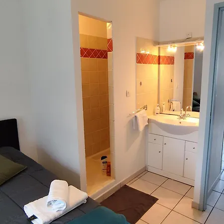 Climatise Avec Vue Sur La Cite *