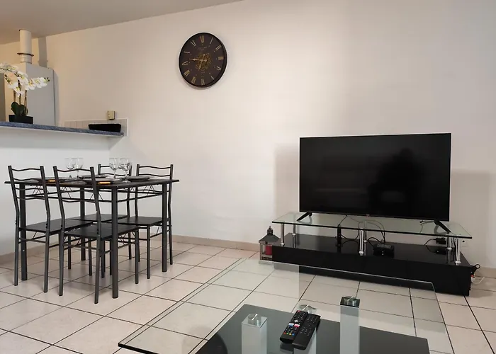 Apartment Climatise Avec Vue Sur La Cite *